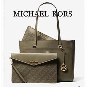 MICHAEL KORS
Maisie Large Pebbled Leather 3-in-1 Tote Bag Army color
